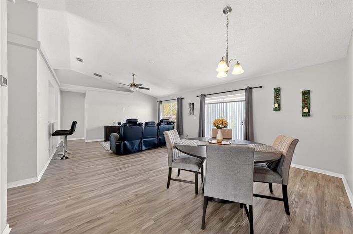 Image No.15-3 Bed House for sale