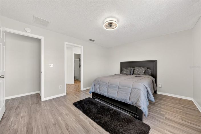 Image No.19-3 Bed House for sale