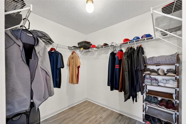 Image No.25-3 Bed House for sale