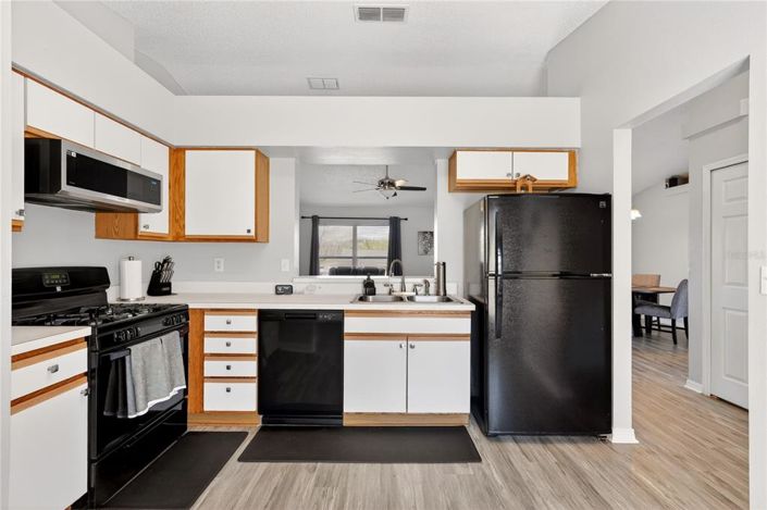 Image No.7-3 Bed House for sale