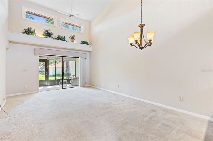 Image No.29-2 Bed Townhouse for sale