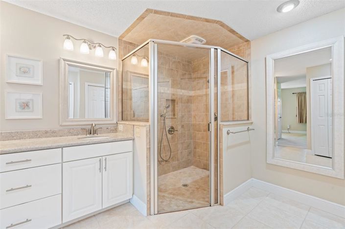 Image No.45-2 Bed Townhouse for sale