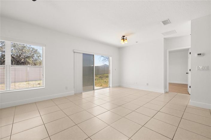 Image No.24-Maison de 4 chambres à vendre à Saint John