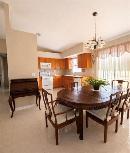 Image No.6-3 Bed House for sale