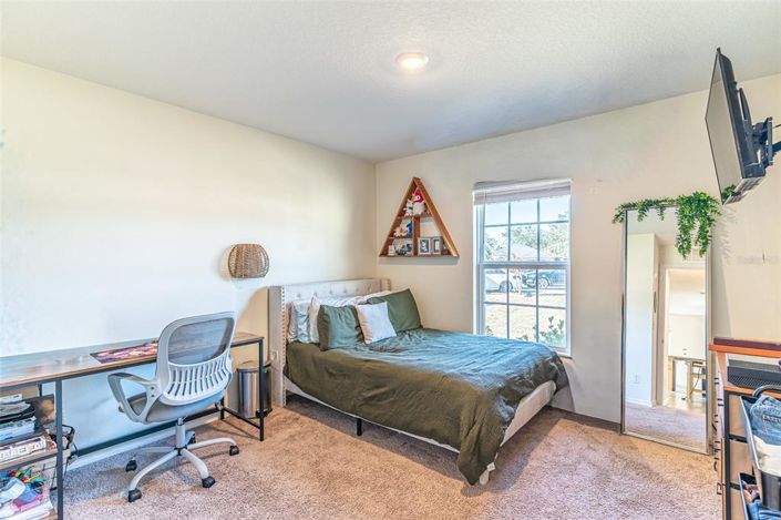 Image No.10-3 Bed House for sale