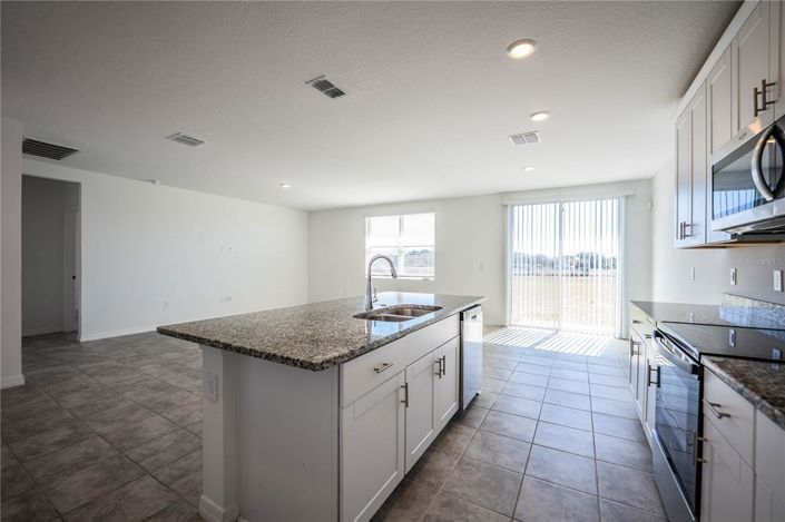 Image No.18-Maison de 4 chambres à vendre à Saint John