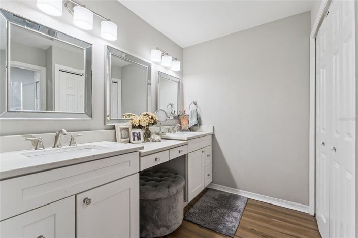 Image No.27-4 Bed House for sale