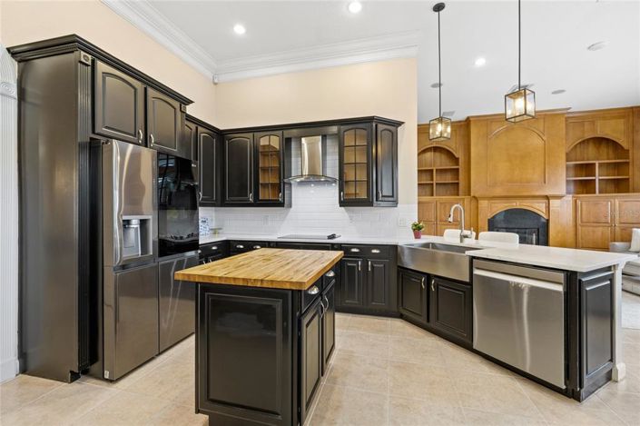 Image No.17-5 Bed House for sale