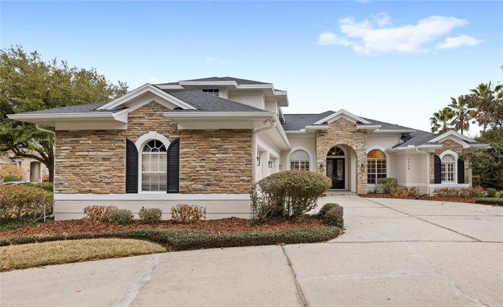 Image No.2-5 Bed House for sale