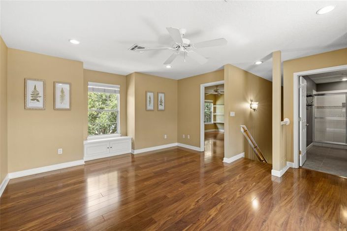 Image No.34-5 Bed House for sale