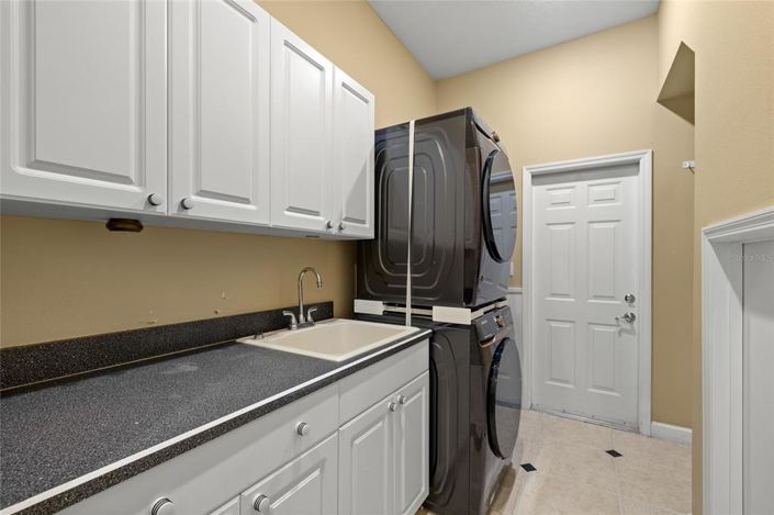 Image No.38-5 Bed House for sale