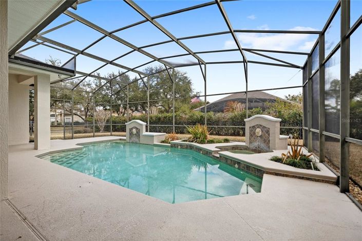 Image No.9-5 Bed House for sale