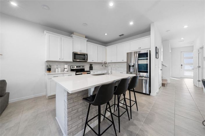 Image No.10-3 Bed Townhouse for sale