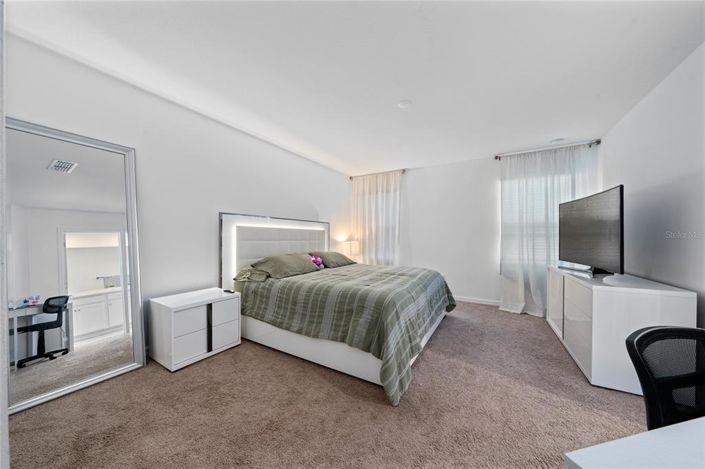 Image No.21-3 Bed Townhouse for sale