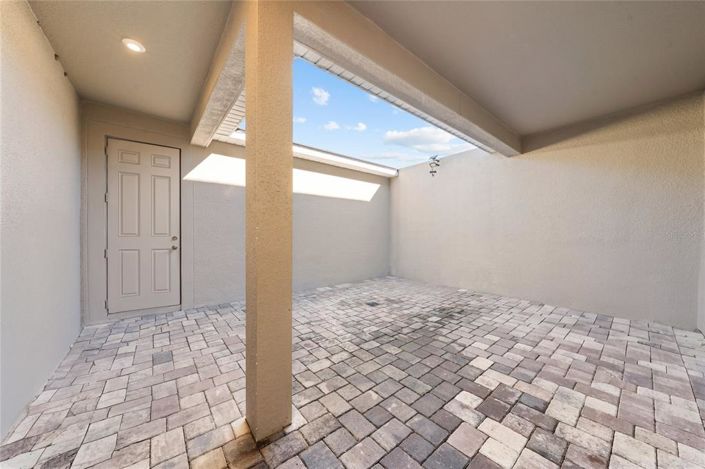 Image No.25-3 Bed Townhouse for sale