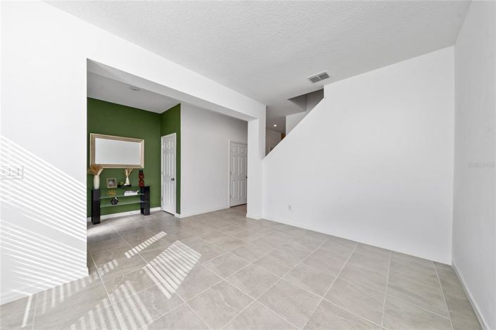 Image No.4-3 Bed Townhouse for sale