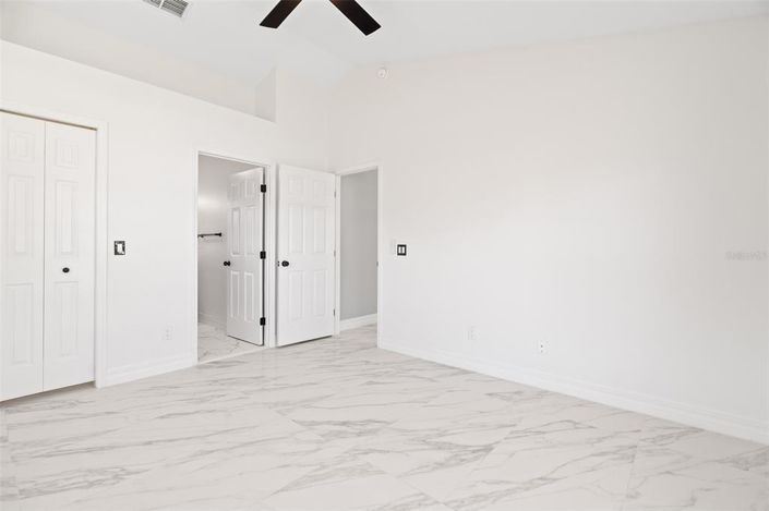 Image No.12-3 Bed House for sale