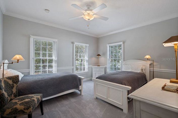 Image No.33-5 Bed House for sale