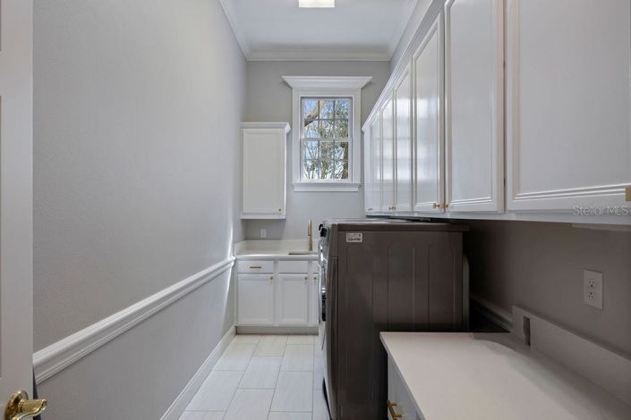 Image No.34-5 Bed House for sale