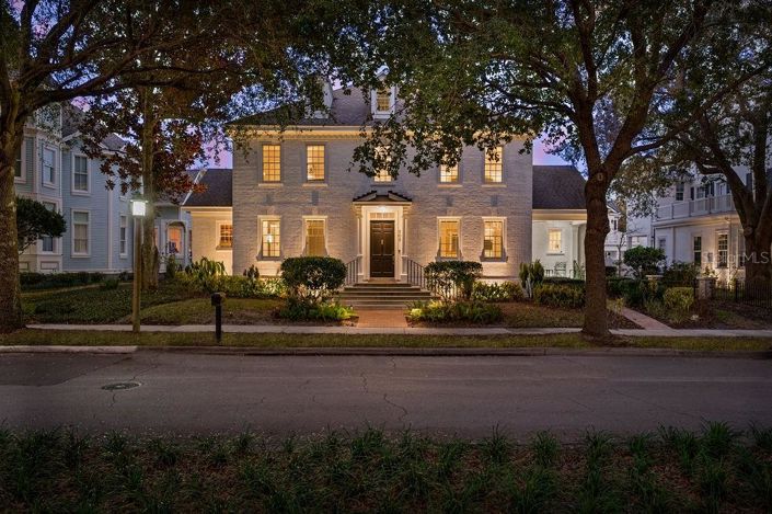 Image No.58-5 Bed House for sale