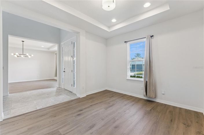 Image No.7-6 Bed House for sale