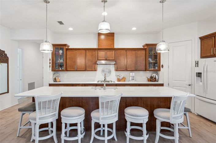 Image No.11-3 Bed House for sale