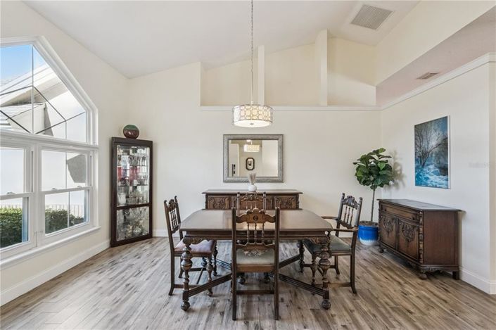 Image No.6-Maison de 4 chambres à vendre à Saint John