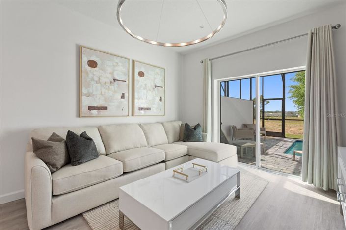 Image No.22-6 Bed Townhouse for sale