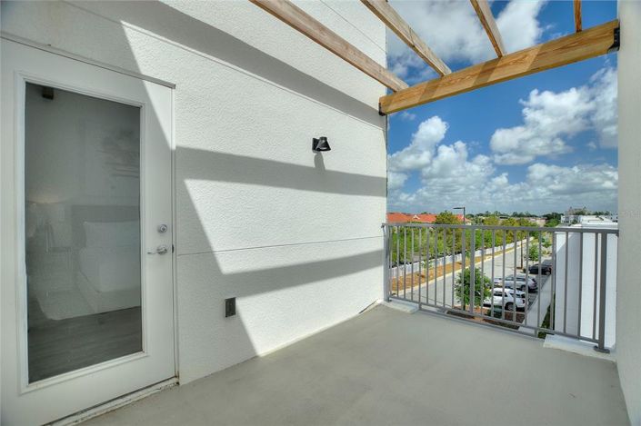 Image No.46-6 Bed Townhouse for sale