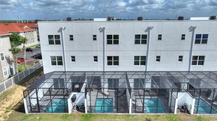 Image No.52-6 Bed Townhouse for sale