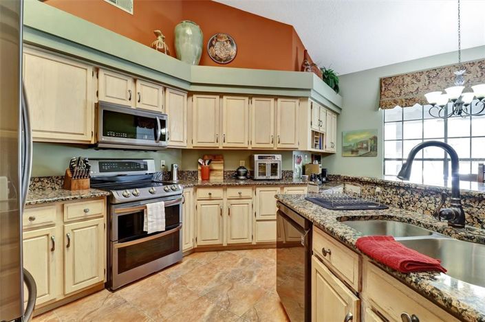 Image No.16-4 Bed House for sale