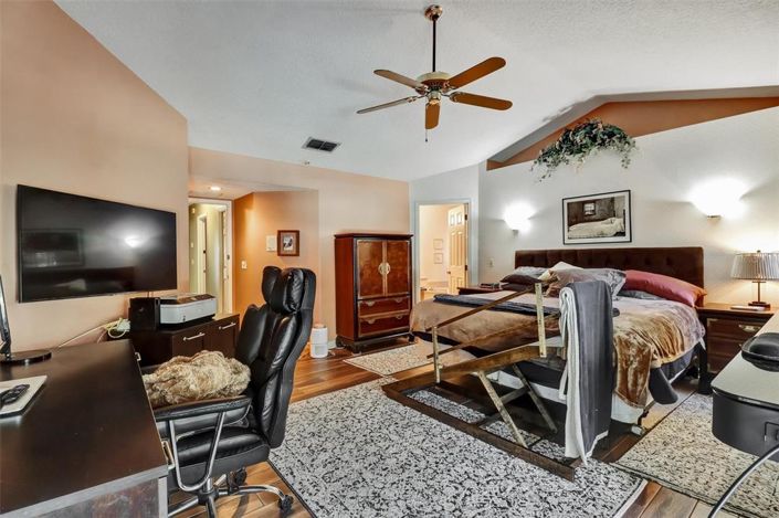 Image No.30-4 Bed House for sale