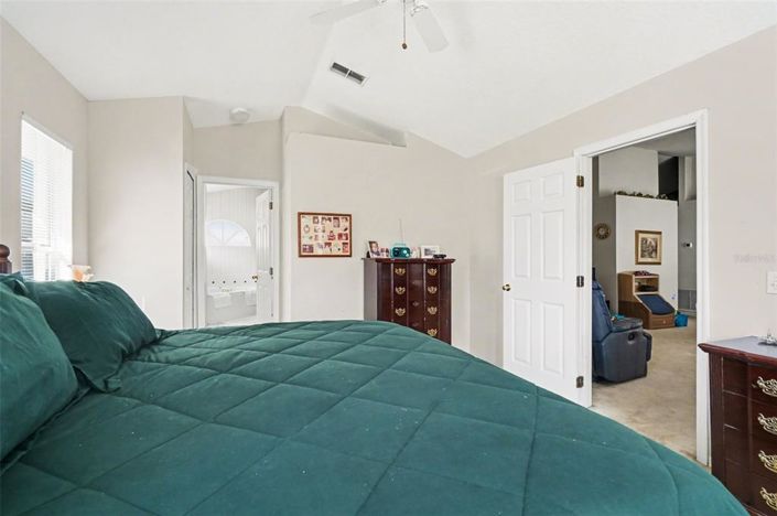 Image No.20-3 Bed House for sale