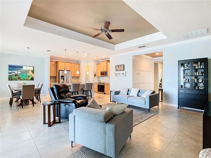 Image No.5-2 Bed House for sale