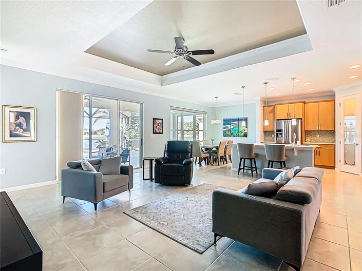 Image No.6-2 Bed House for sale