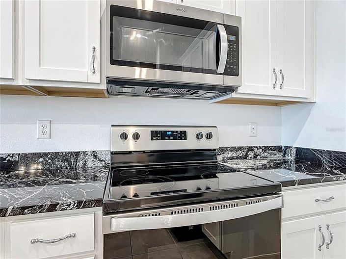 Image No.14-3 Bed Townhouse for sale