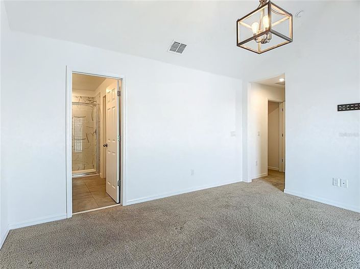 Image No.17-3 Bed Townhouse for sale