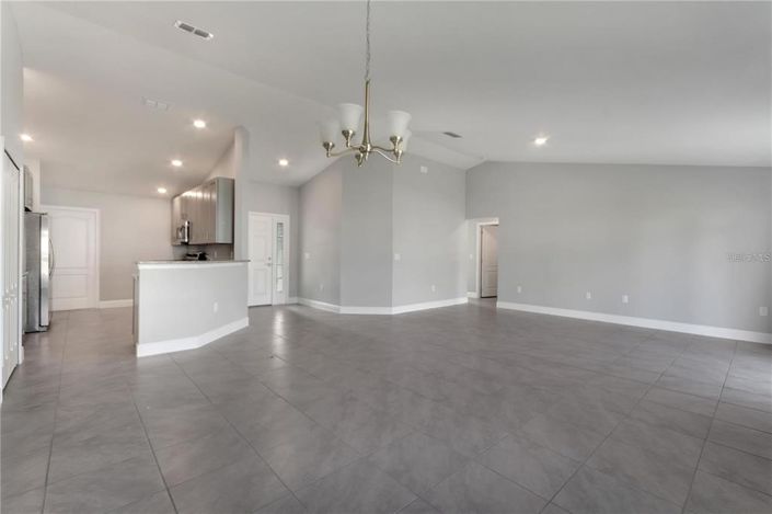 Image No.11-4 Bed House for sale