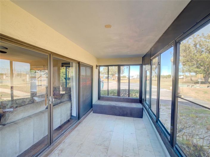 Image No.23-Appartement de 2 chambres à vendre à Saint John