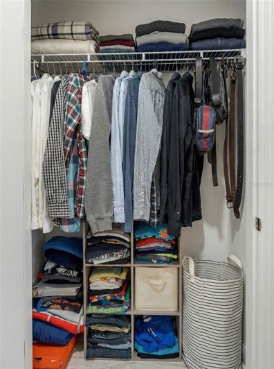 Image No.17-3 Bed House for sale