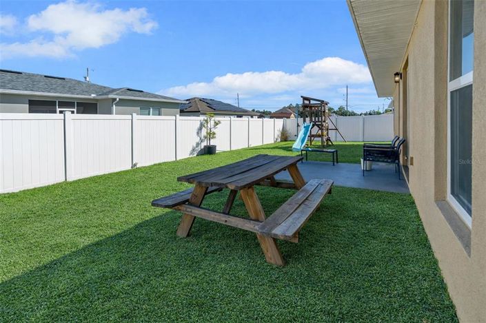 Image No.26-3 Bed House for sale