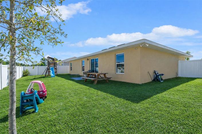 Image No.3-3 Bed House for sale