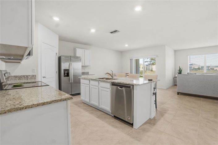 Image No.15-4 Bed House for sale