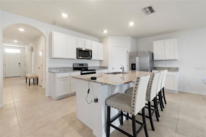 Image No.16-4 Bed House for sale