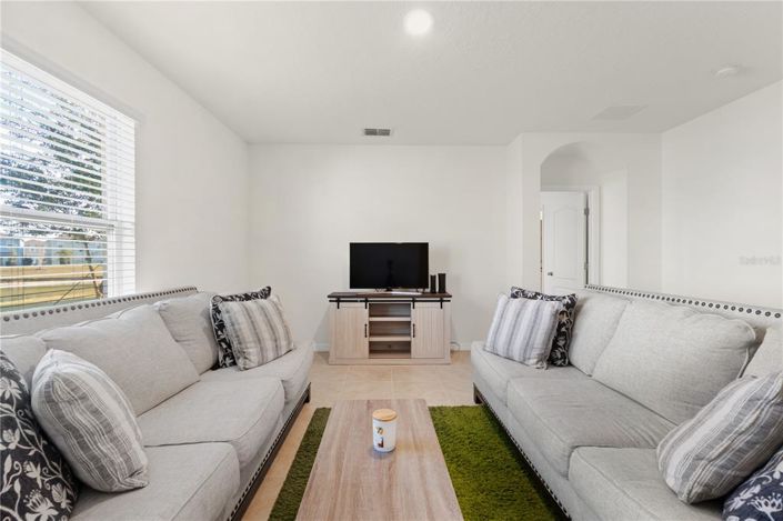 Image No.25-4 Bed House for sale