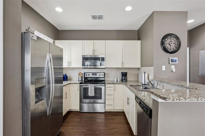 Image No.5-Maison de ville de 4 chambres à vendre à Saint John