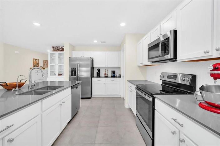 Image No.24-6 Bed House for sale