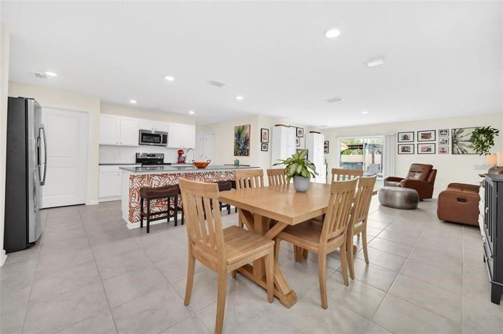 Image No.25-6 Bed House for sale