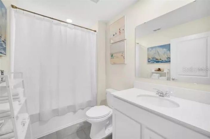 Image No.9-6 Bed House for sale