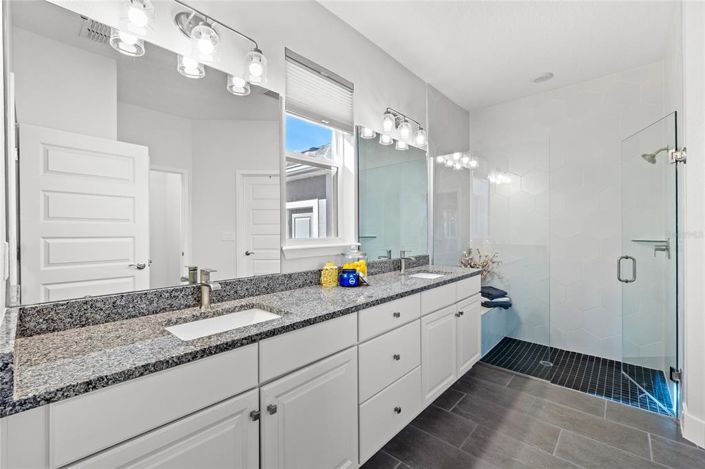 Image No.22-4 Bed House for sale